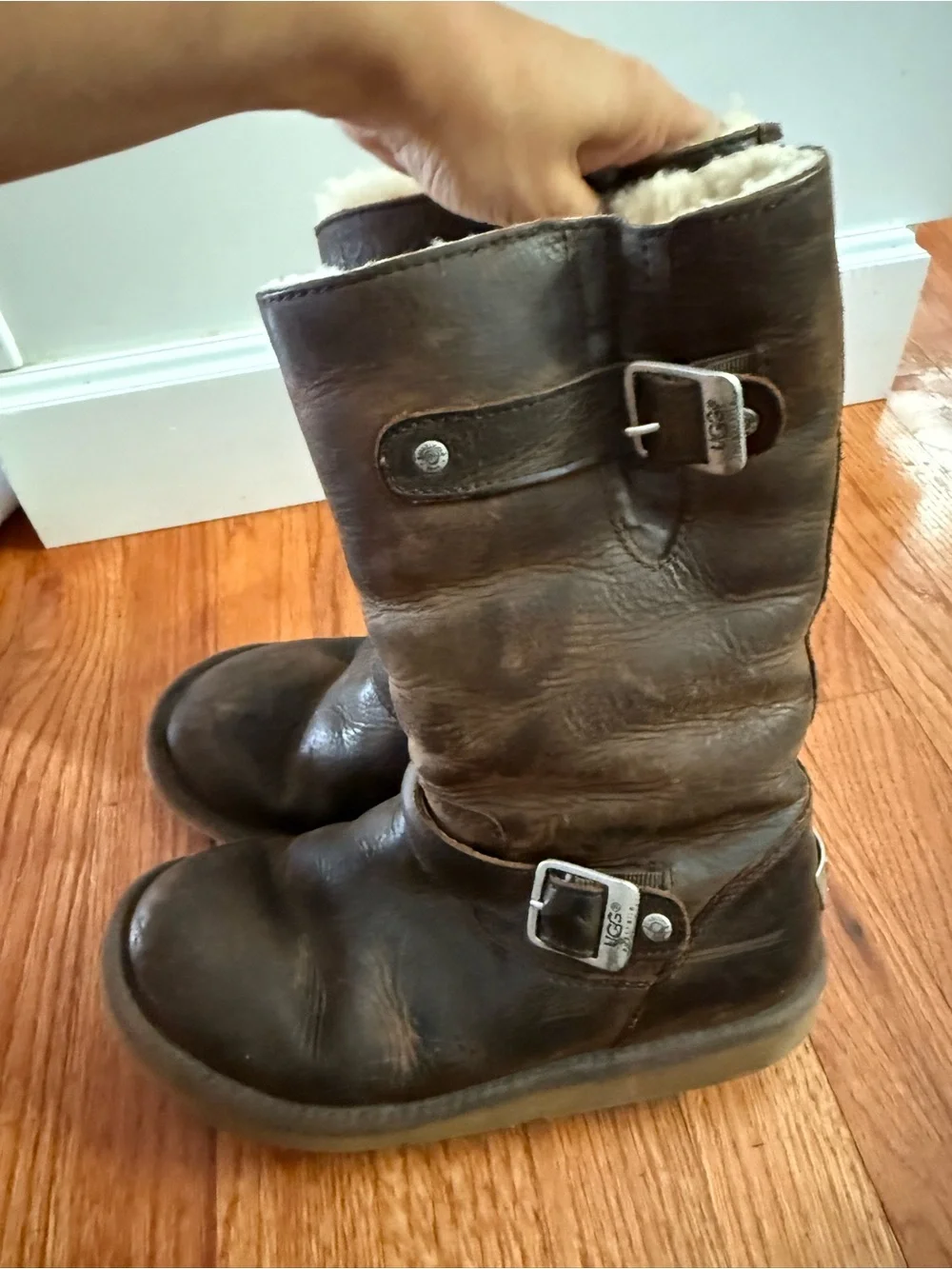 Ugg Australia Boots 5678 Brown Leather Womens Us Size 8 Shearling Lined Strapped
